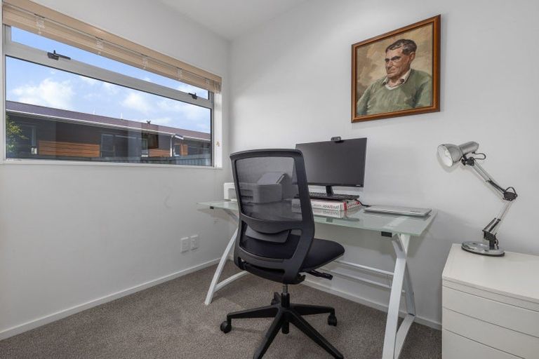 Photo of property in 5a Motuhara Road, Plimmerton, Porirua, 5026