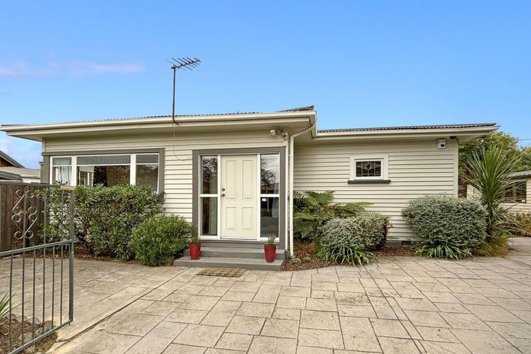 Photo of property in 2 Meadowville Avenue, Spreydon, Christchurch, 8024