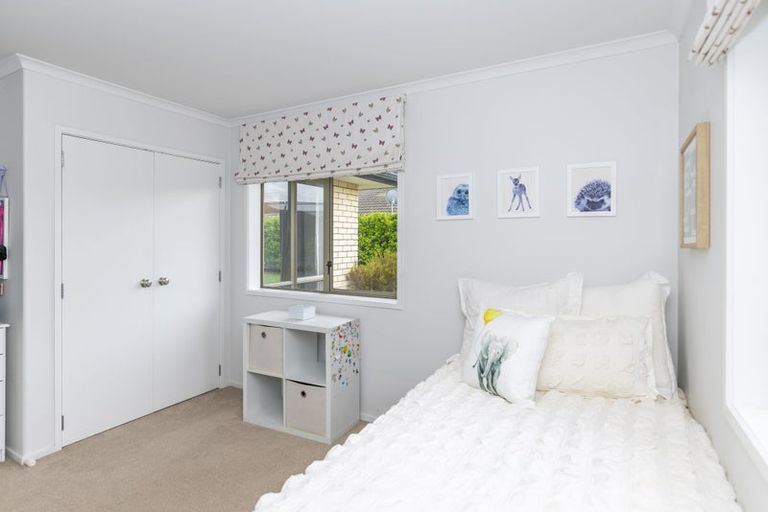 Photo of property in 13 Winchester Place, Rototuna North, Hamilton, 3210