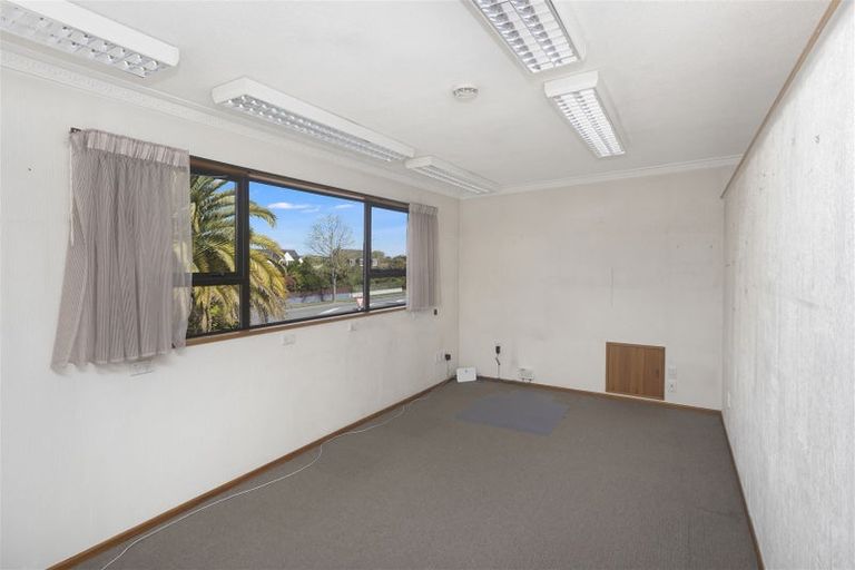 Photo of property in 408 High Street, Rangiora, 7400