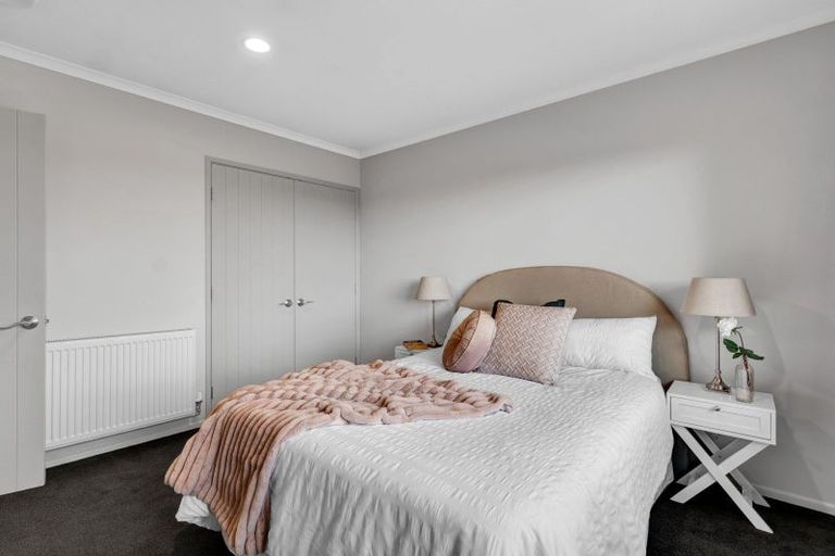 Photo of property in 6c Highfield Place, Highlands Park, New Plymouth, 4312