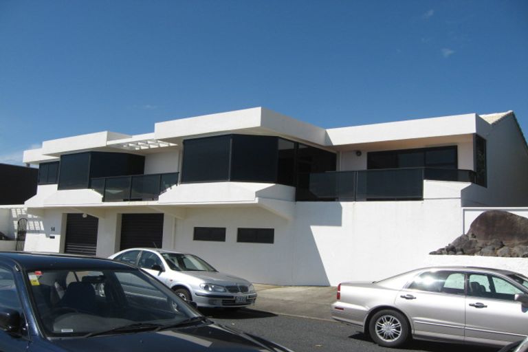 Photo of property in 14 Woolcombe Terrace, New Plymouth, 4310