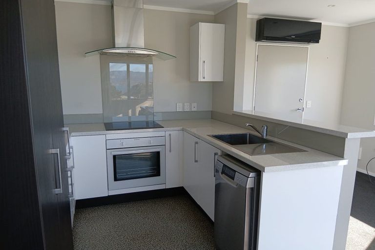 Photo of property in 103 Severn Street, Island Bay, Wellington, 6023