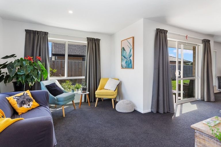 Photo of property in 10 Atap Place, Northwood, Christchurch, 8051