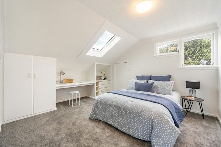 Photo of property in 15 Nile Street, Waterloo, Lower Hutt, 5011