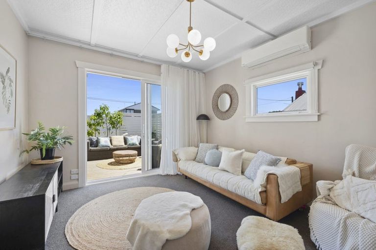 Photo of property in 22 Ngaio Street, Strandon, New Plymouth, 4312