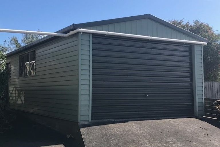 Photo of property in 1454 Whangaparaoa Road, Army Bay, Whangaparaoa, 0930