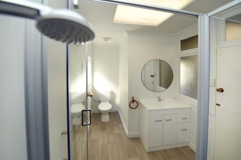 Photo of property in 63 Glendevon Place, Vauxhall, Dunedin, 9013