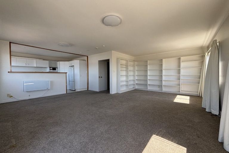 Photo of property in Mansfield Towers, 1 Grant Road, Thorndon, Wellington, 6011