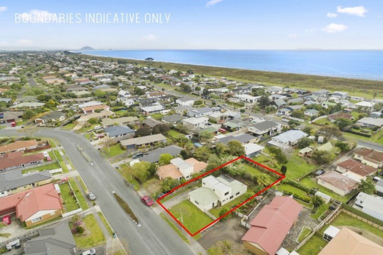 Photo of property in 10 Dalton Drive, Papamoa Beach, Papamoa, 3118