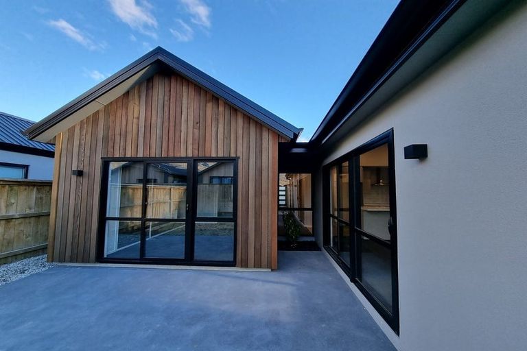 Photo of property in 66 Muster Road, Jacks Point, 9371