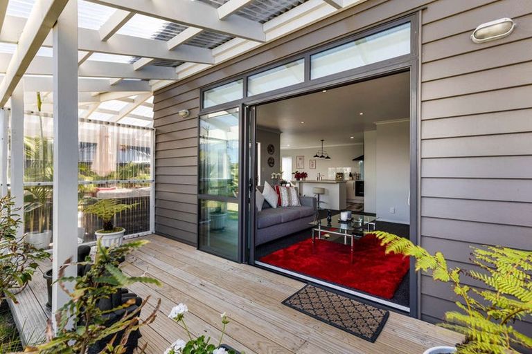 Photo of property in 13 Kamahi Street, Castlecliff, Whanganui, 4501