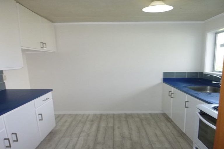 Photo of property in 1/36a Sunnynook Road, Sunnynook, Auckland, 0620