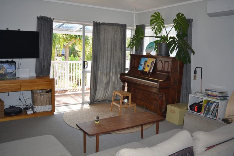 Photo of property in 11 Hatfield Heights, Hatfields Beach, Orewa, 0931