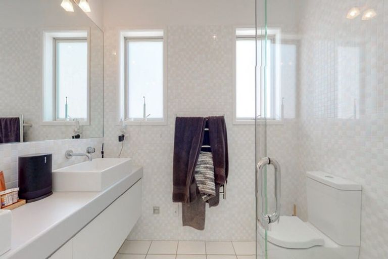 Photo of property in 143 Derwent Street, Island Bay, Wellington, 6023