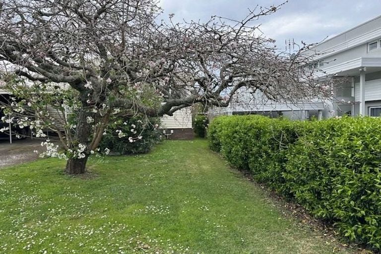 Photo of property in 2 Earnoch Avenue, Takapuna, Auckland, 0622