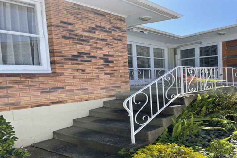 Photo of property in 2/1a Wade Avenue, Onehunga, Auckland, 1061