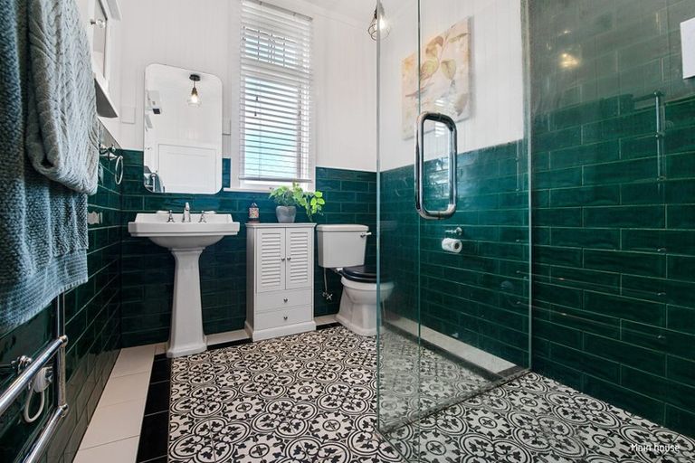 Photo of property in 9 Willow Avenue, Hannahs Bay, Rotorua, 3010