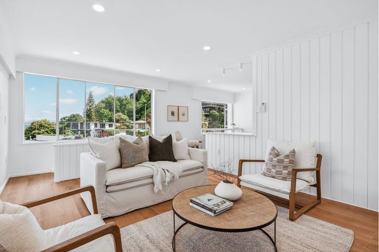 Photo of property in 1 Winston Street, Acacia Bay, Taupo, 3330