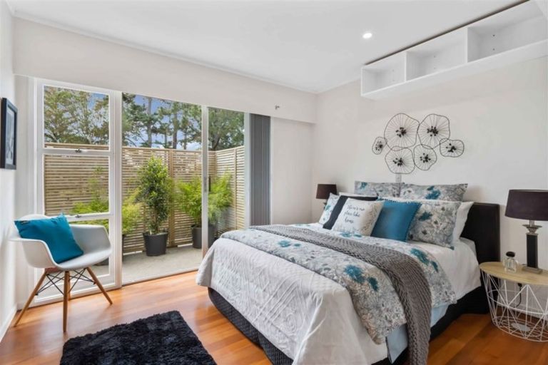 Photo of property in 9 Oruamo Place, Beach Haven, Auckland, 0626