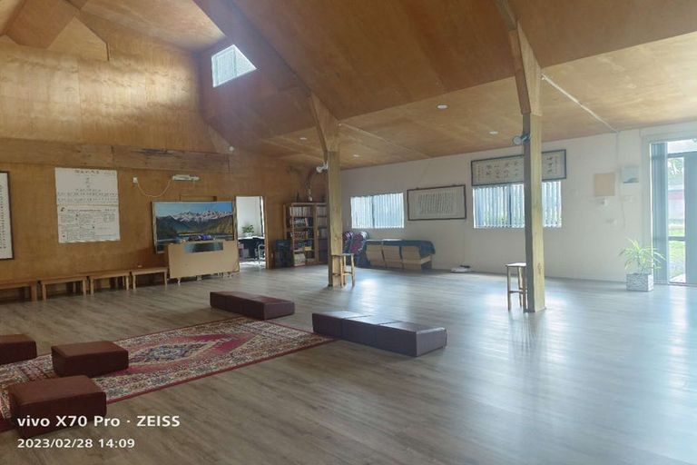 Photo of property in 37 Pitt Road, Runciman, Drury, 2578