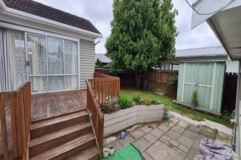 Photo of property in 1/70 Settlement Road, Papakura, 2110