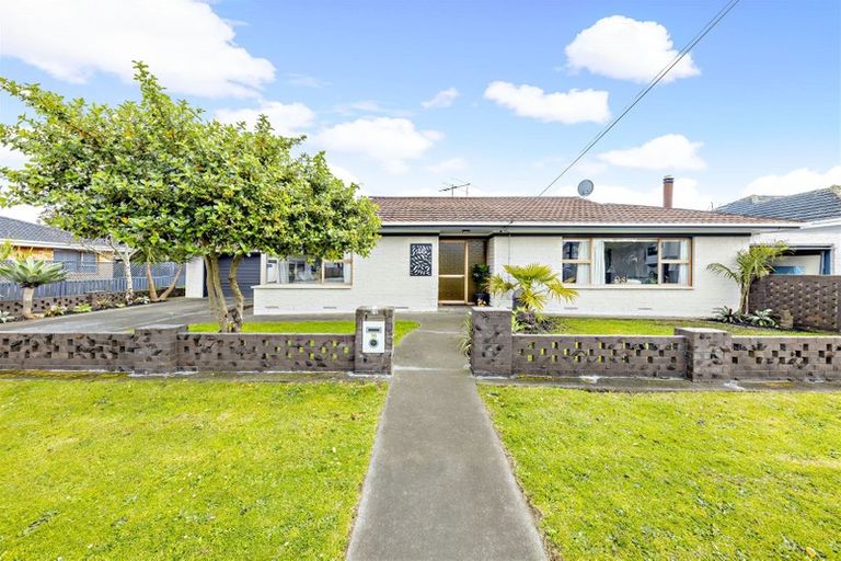 Photo of property in 16 Motatau Road, Papatoetoe, Auckland, 2025