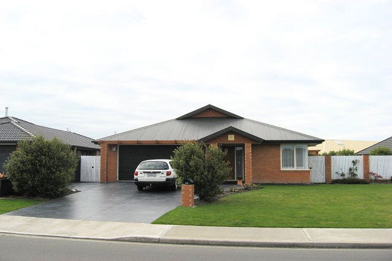 Photo of property in 88 Courtenay Drive, Kaiapoi, 7630