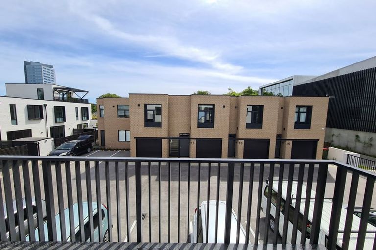 Photo of property in 3/243 Cambridge Terrace, Christchurch Central, Christchurch, 8013