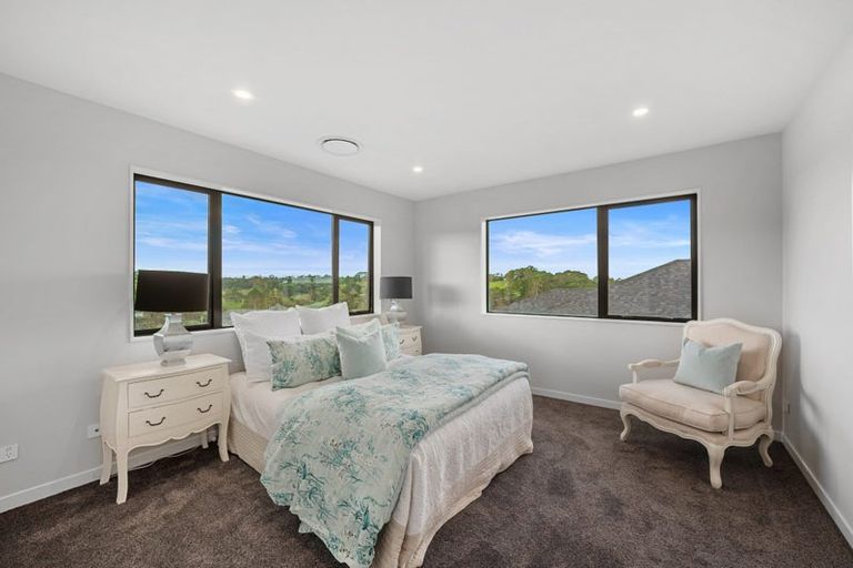 Photo of property in 8 Lumber Rise, Swanson, Auckland, 0614