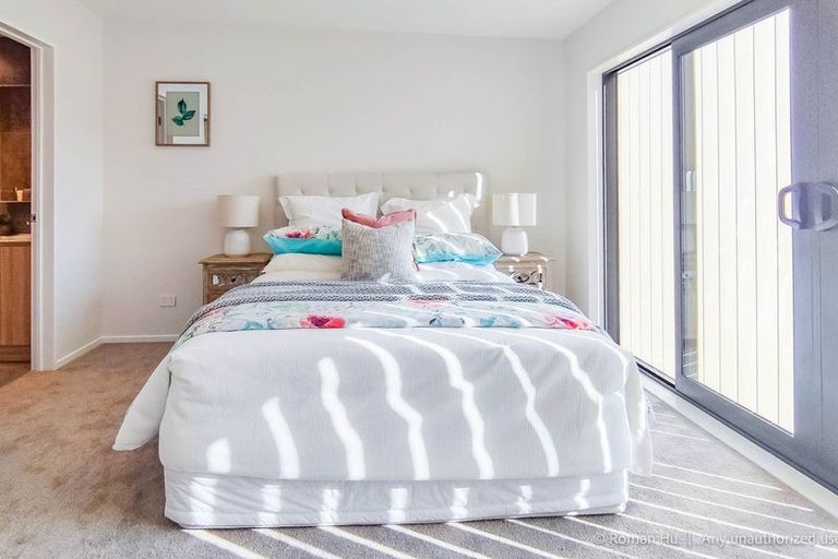 Photo of property in 5 Ngaru Way, Orewa, 0931