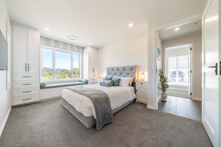 Photo of property in 87 Rutherford Drive, Waikanae Beach, Waikanae, 5036
