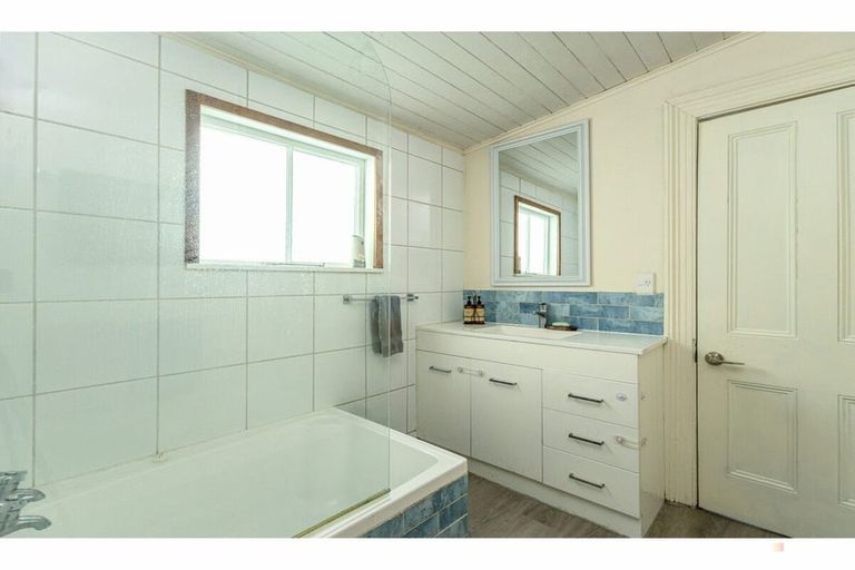 Photo of property in 68 Peel Street, Geraldine, 7930