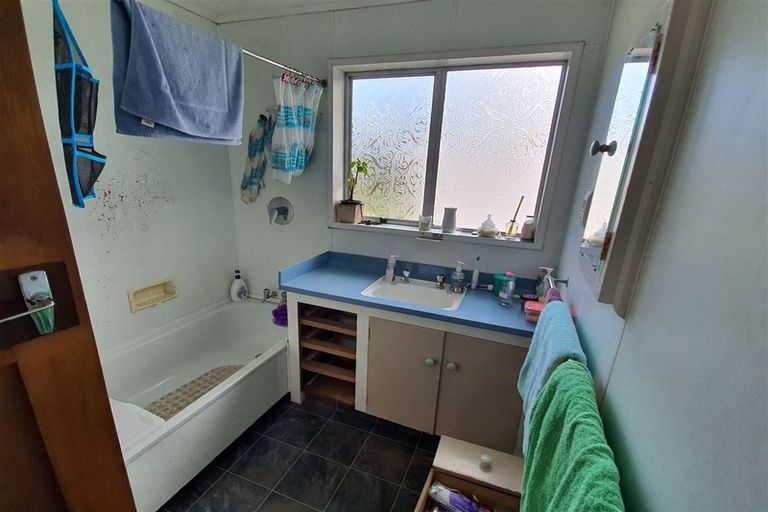 Photo of property in 53 Harris Street, Waimate, 7924