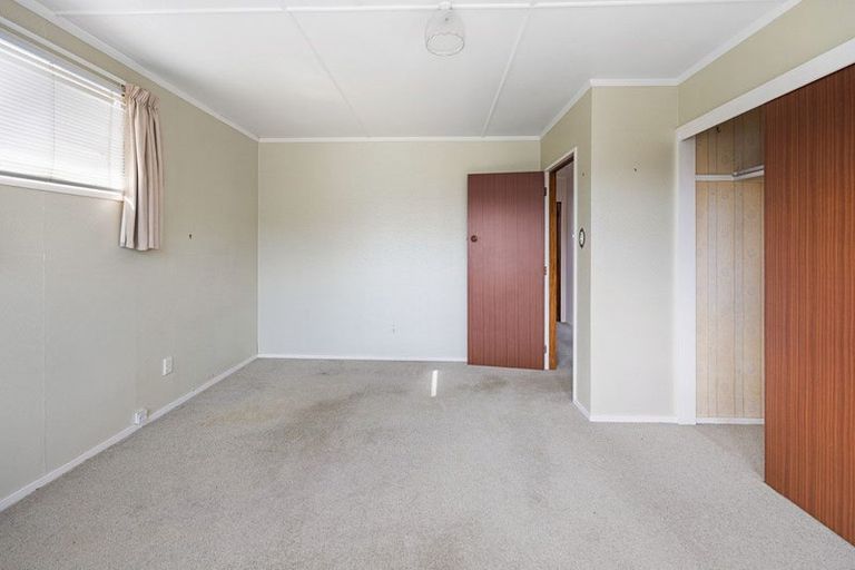 Photo of property in 27 Davidson Street, Hawera, 4610