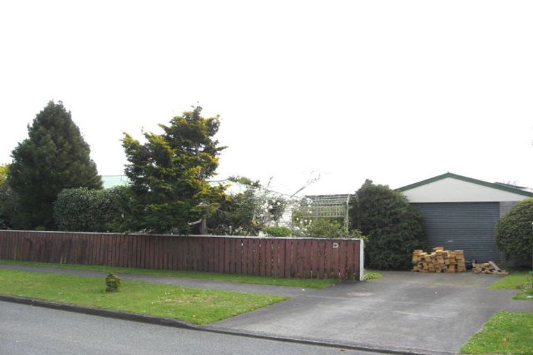 Photo of property in 20 Smith Road, Merrilands, New Plymouth, 4312