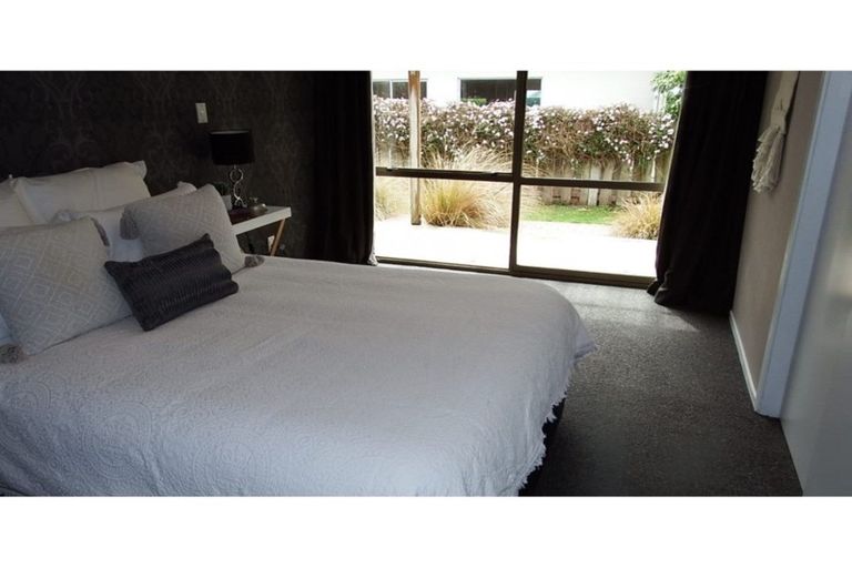 Photo of property in 35 John Street, Otatara, Invercargill, 9879