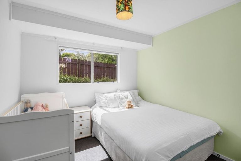 Photo of property in 23 Faram Place, Massey, Auckland, 0614