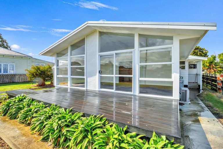 Photo of property in 5 Oturi Road, Waverley, 4510