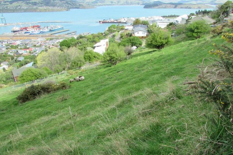 Photo of property in 18 Ross Terrace, Lyttelton, 8082