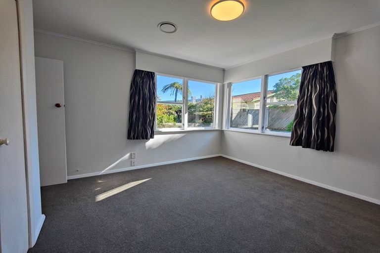 Photo of property in 14a Tawa Terrace, Tawa, Wellington, 5028