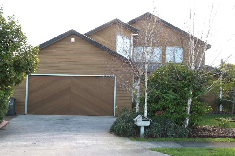 Photo of property in 61 West Fairway, Golflands, Auckland, 2013