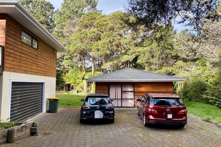 Photo of property in 18 Konini Road, Titirangi, Auckland, 0604