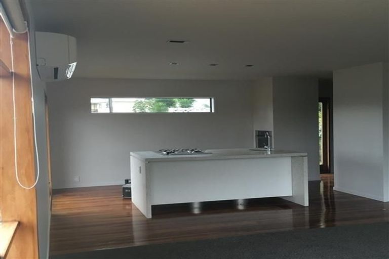 Photo of property in 67 Huatoki Street, Vogeltown, New Plymouth, 4310