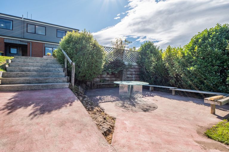 Photo of property in 326 Highcliff Road, Highcliff, Dunedin, 9013