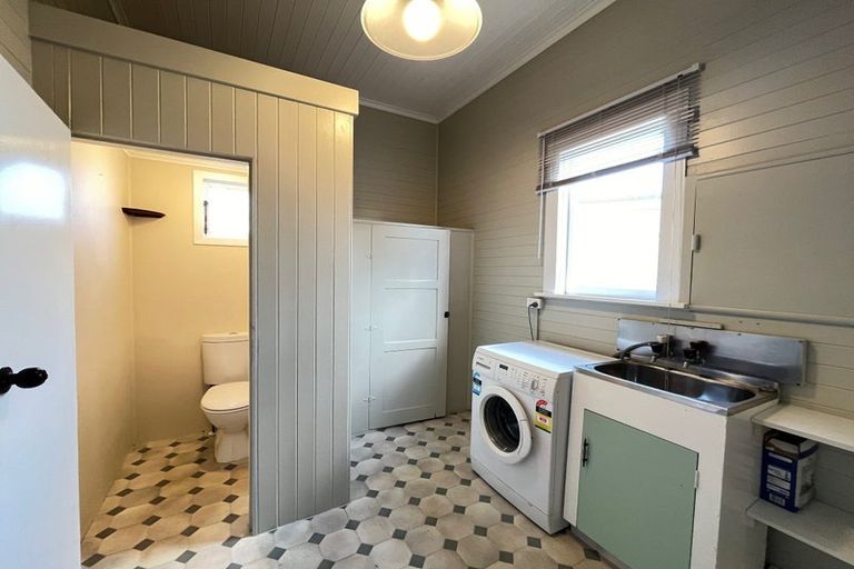 Photo of property in 74 Grove Street, Saint Kilda, Dunedin, 9012