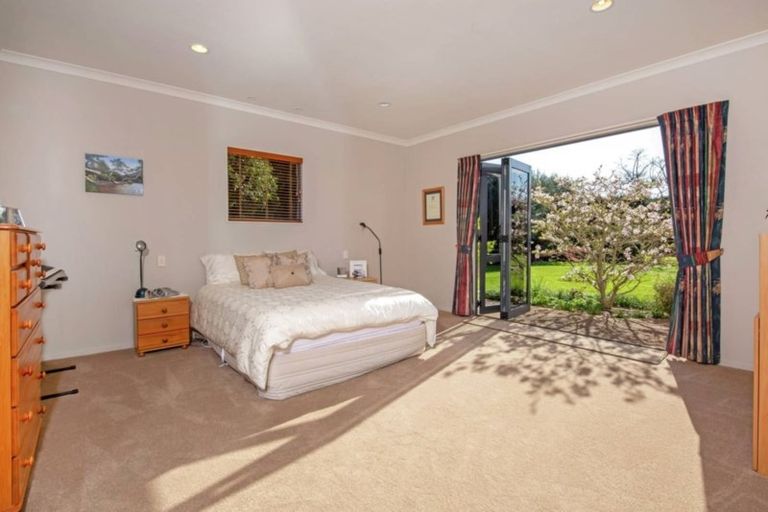 Photo of property in 68 Porterfield Road, Whitford, Howick, 2571