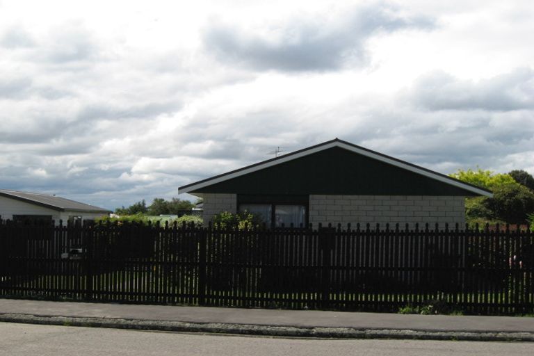 Photo of property in 13 Marsden Street, Heathcote Valley, Christchurch, 8022