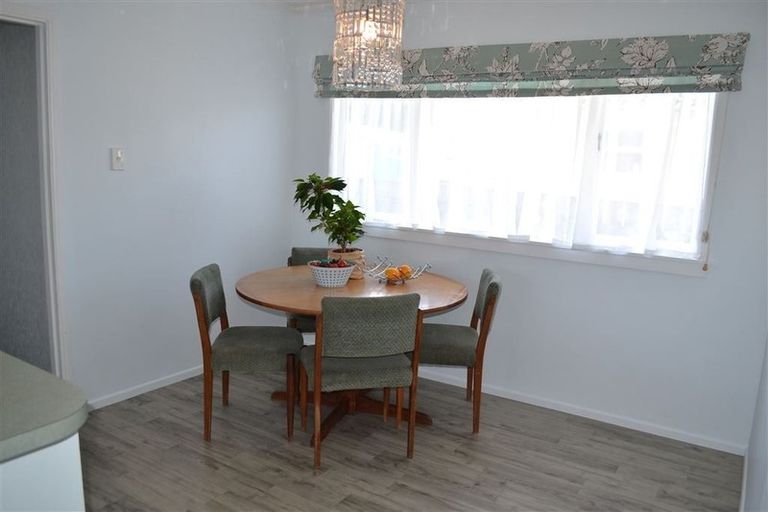 Photo of property in 11 Duke Avenue, Pukekohe, 2120