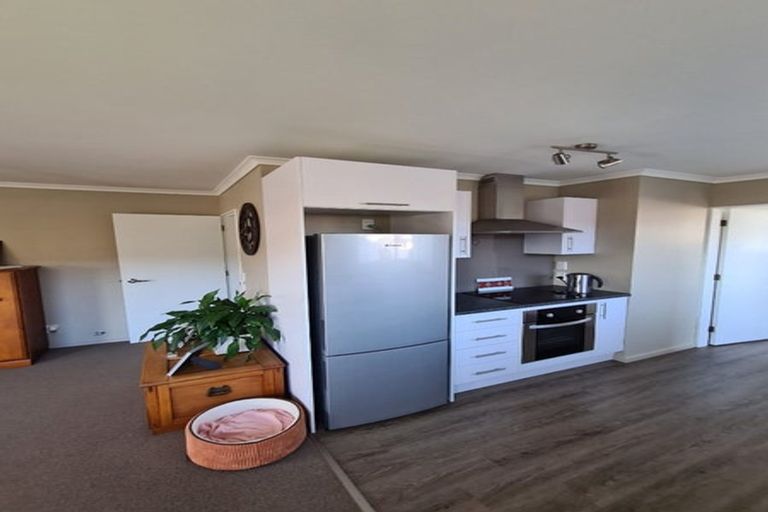 Photo of property in 2/34 Montgomery Street, Stokes Valley, Lower Hutt, 5019
